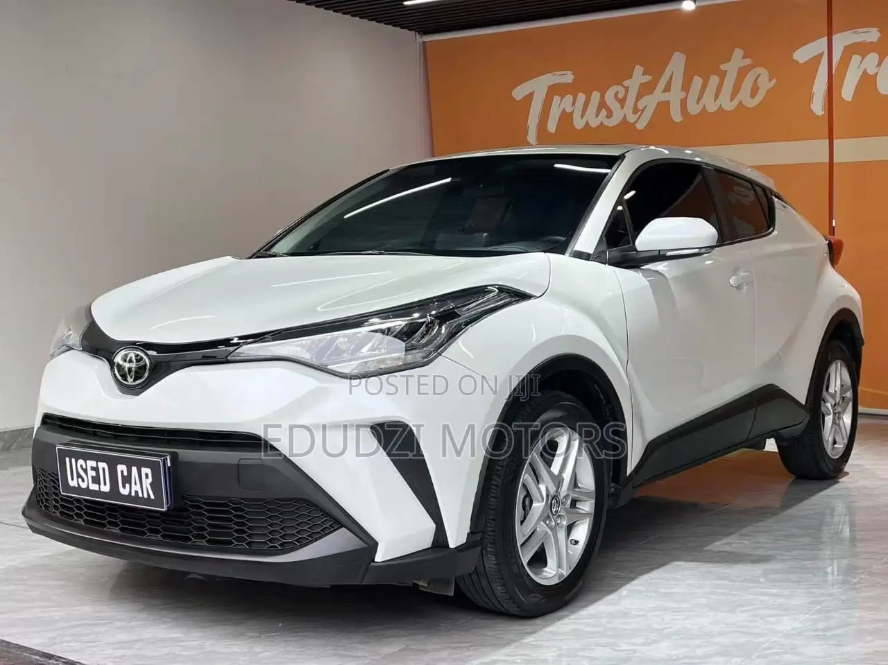 Toyota C-HR Limited 2022 White