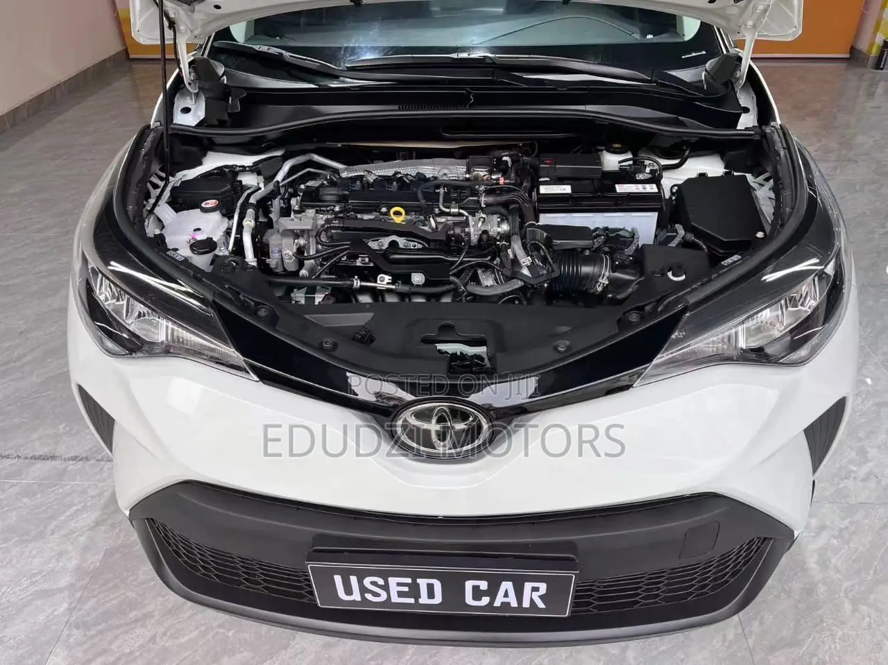 Toyota C-HR Limited 2022 White
