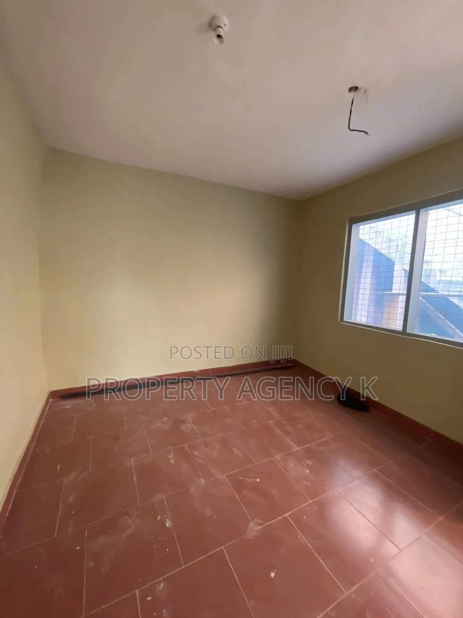 1bdrm Apartment in Kfs Estate, West Hills Mall Area for rent