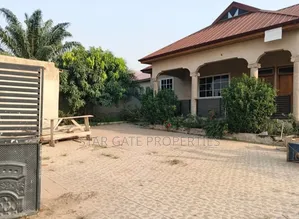4bdrm House in Abuakwa, Kumasi Metropolitan for sale