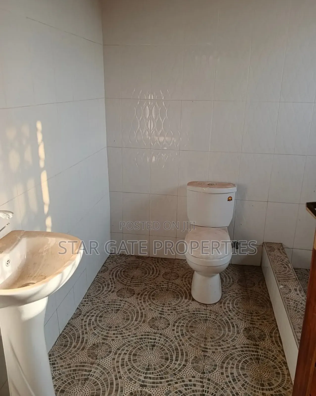 4bdrm House in Abuakwa, Kumasi Metropolitan for sale