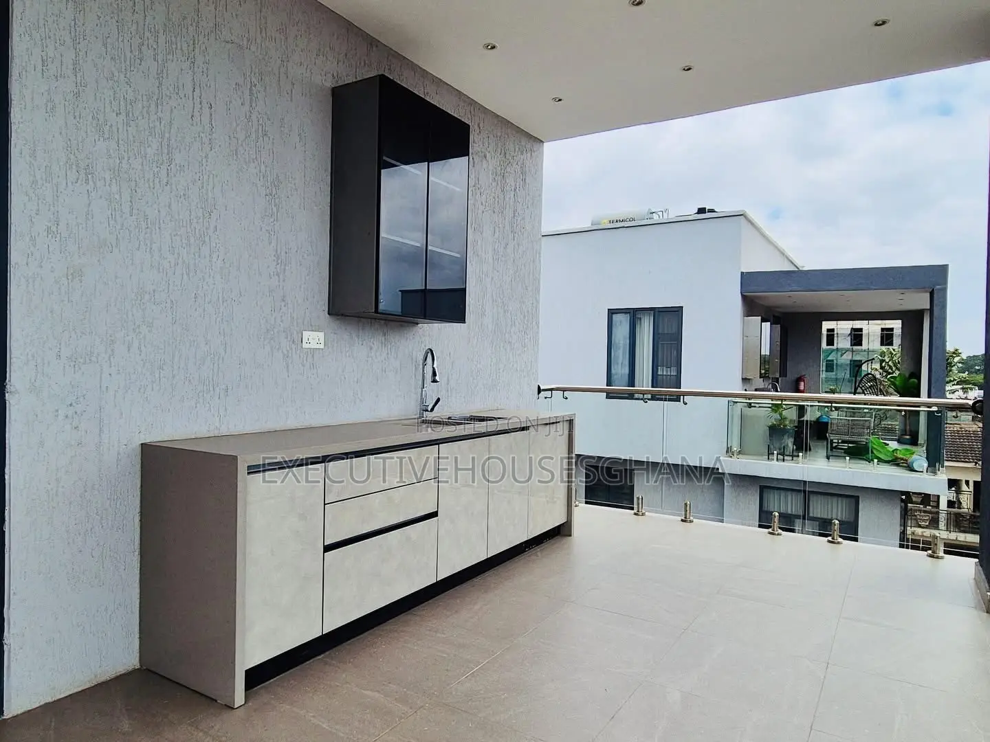 Furnished 4bdrm Townhouse / Terrace for rent