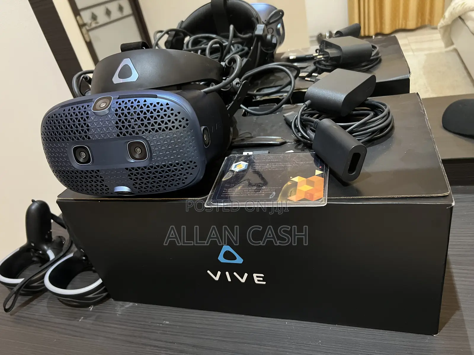 HTC Vive Cosmos Vr Headset-Open Box-Complete Set W/ Controllers Cables
