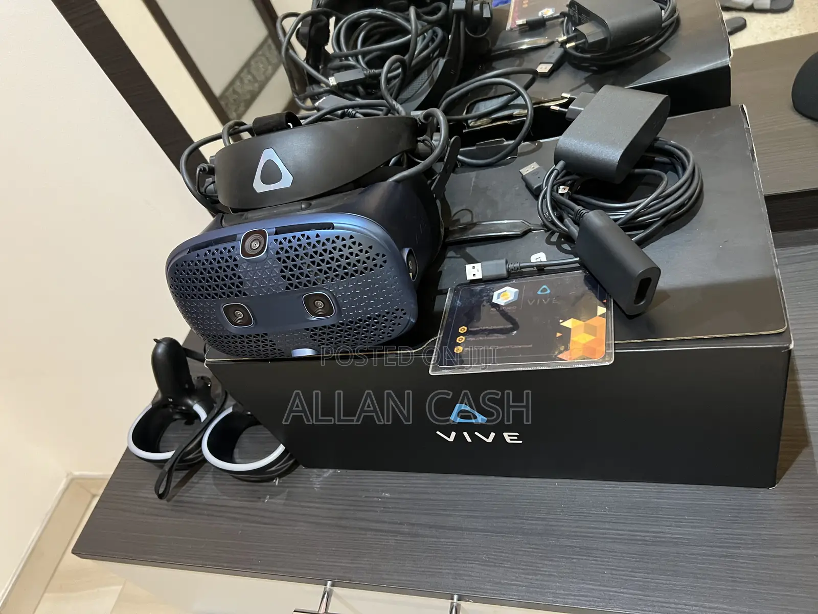 HTC Vive Cosmos Vr Headset-Open Box-Complete Set W/ Controllers Cables
