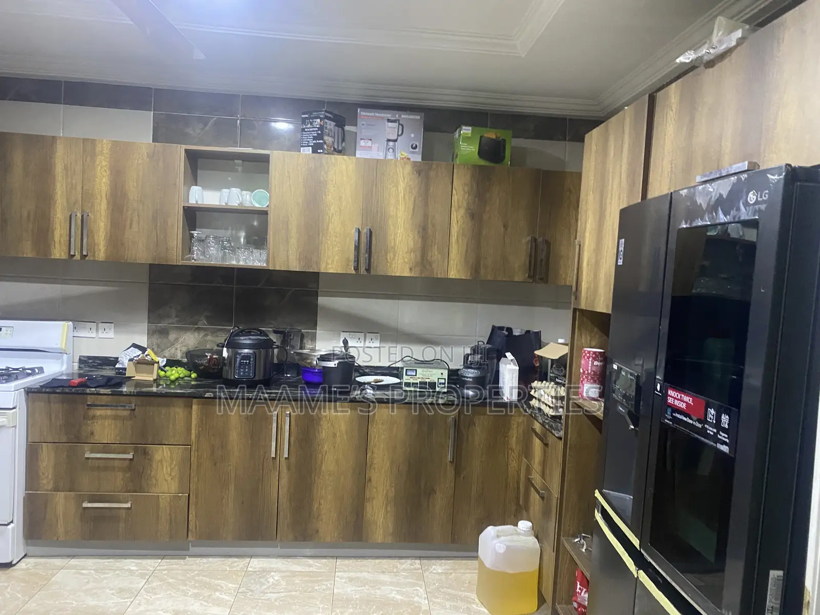 6bdrm House in Kasoa for sale