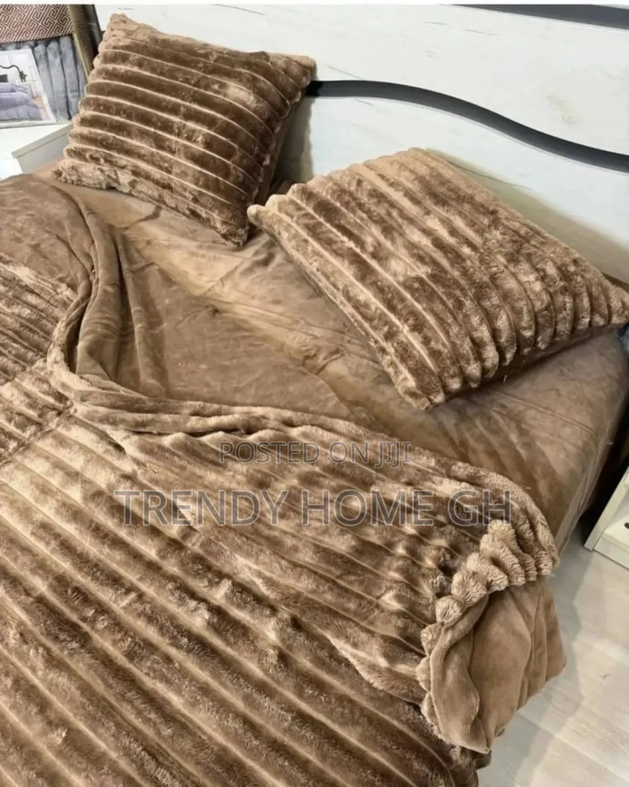 3 Pieces Fluffy Blankets Soft, Warm Comfortable