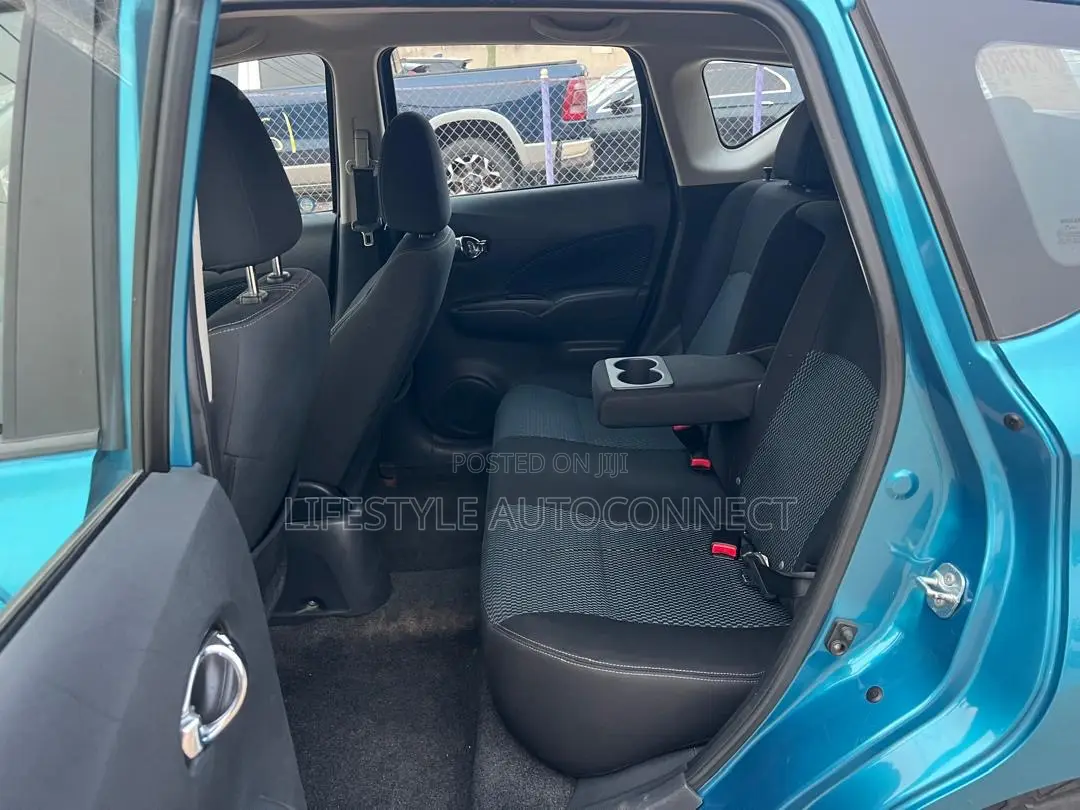 Nissan Versa 2017 Blue