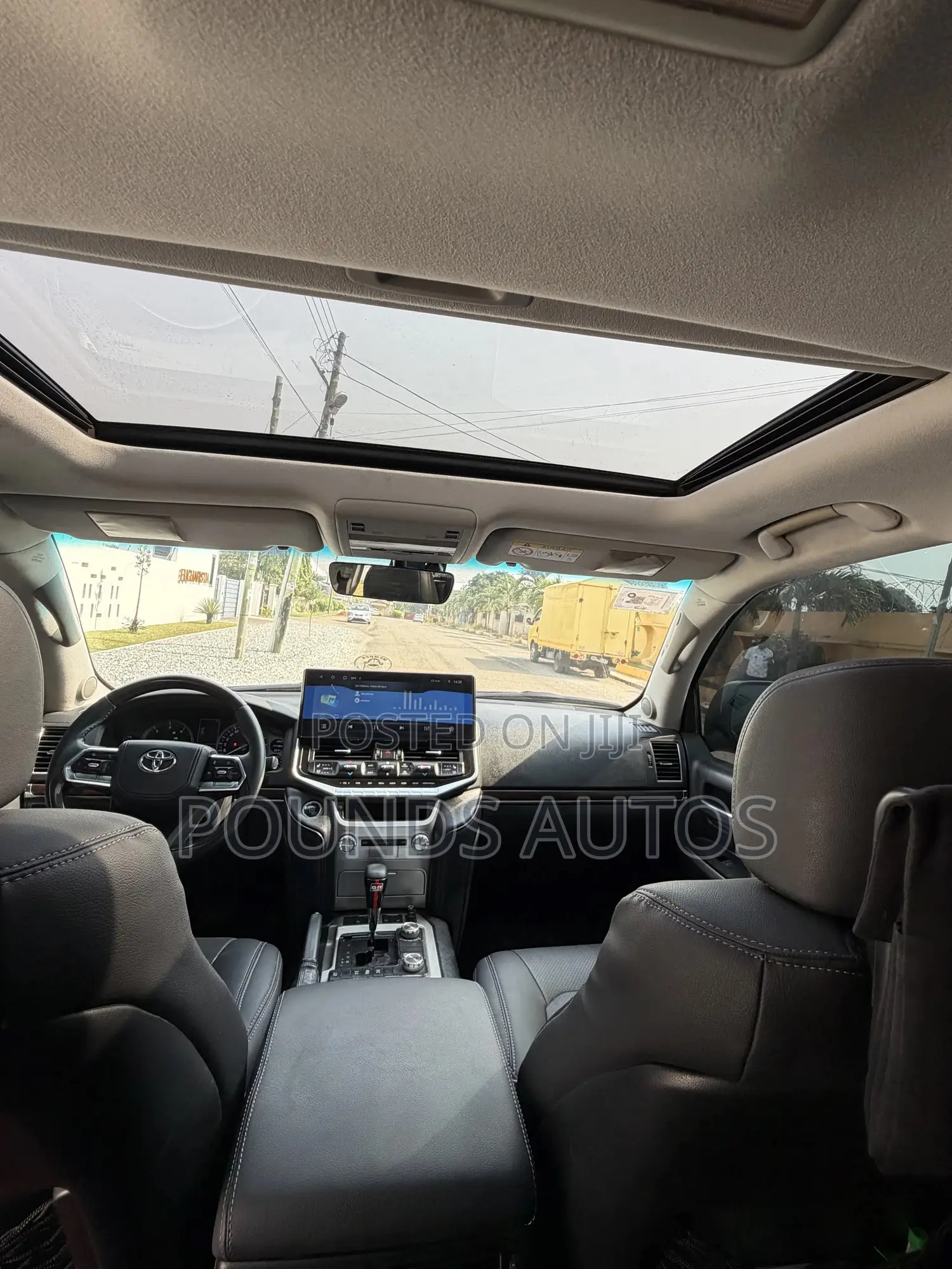 Toyota Land Cruiser 5.7 V8 GXR 2017 Black