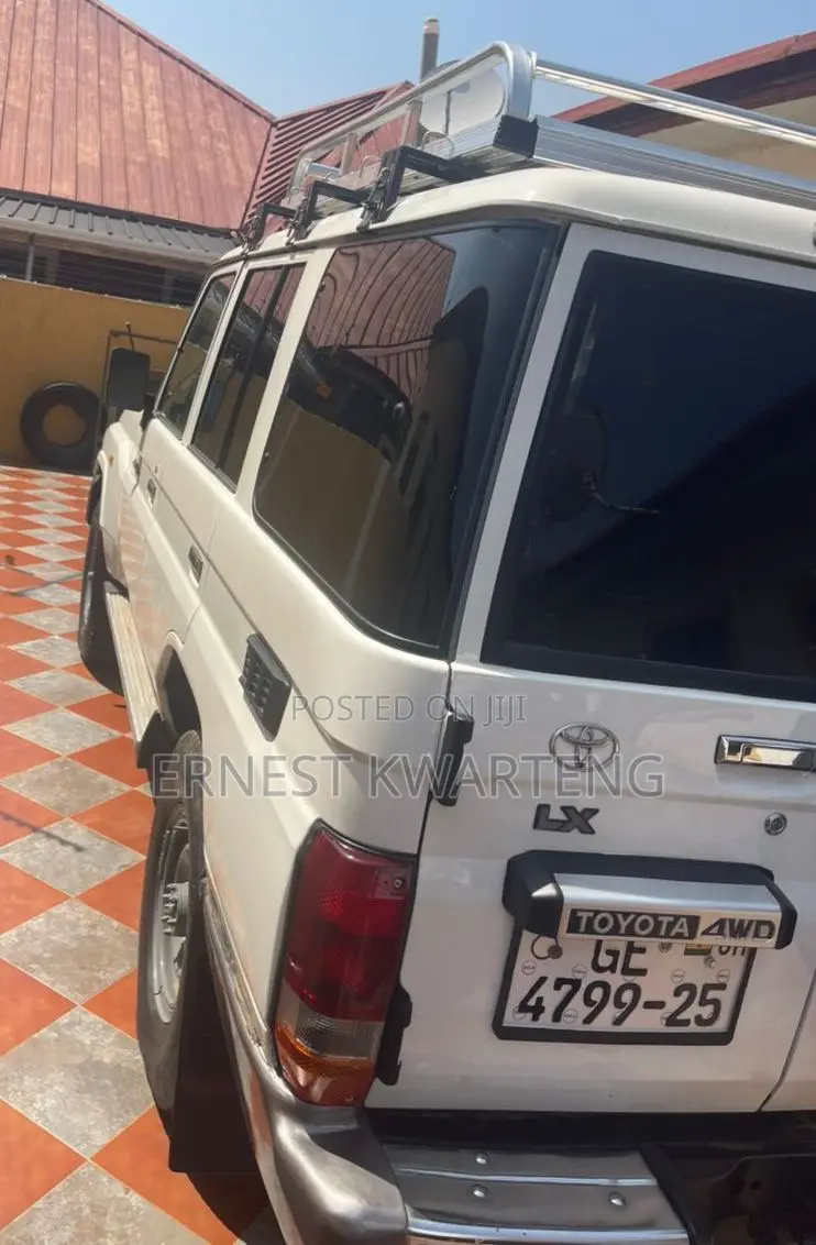 Toyota Land Cruiser 2015 White