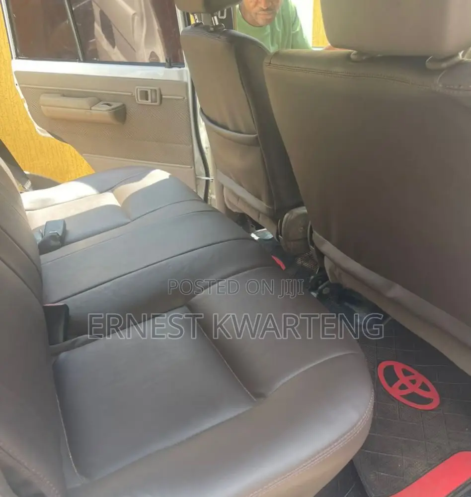 Toyota Land Cruiser 2015 White