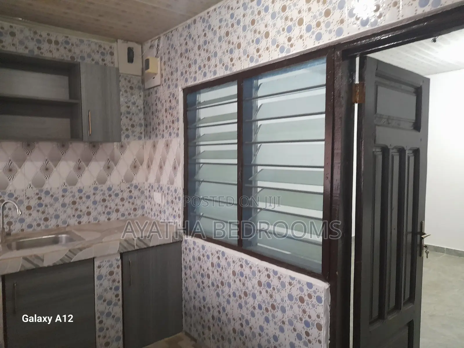 1bdrm Apartment in Bushroad, New Town for rent