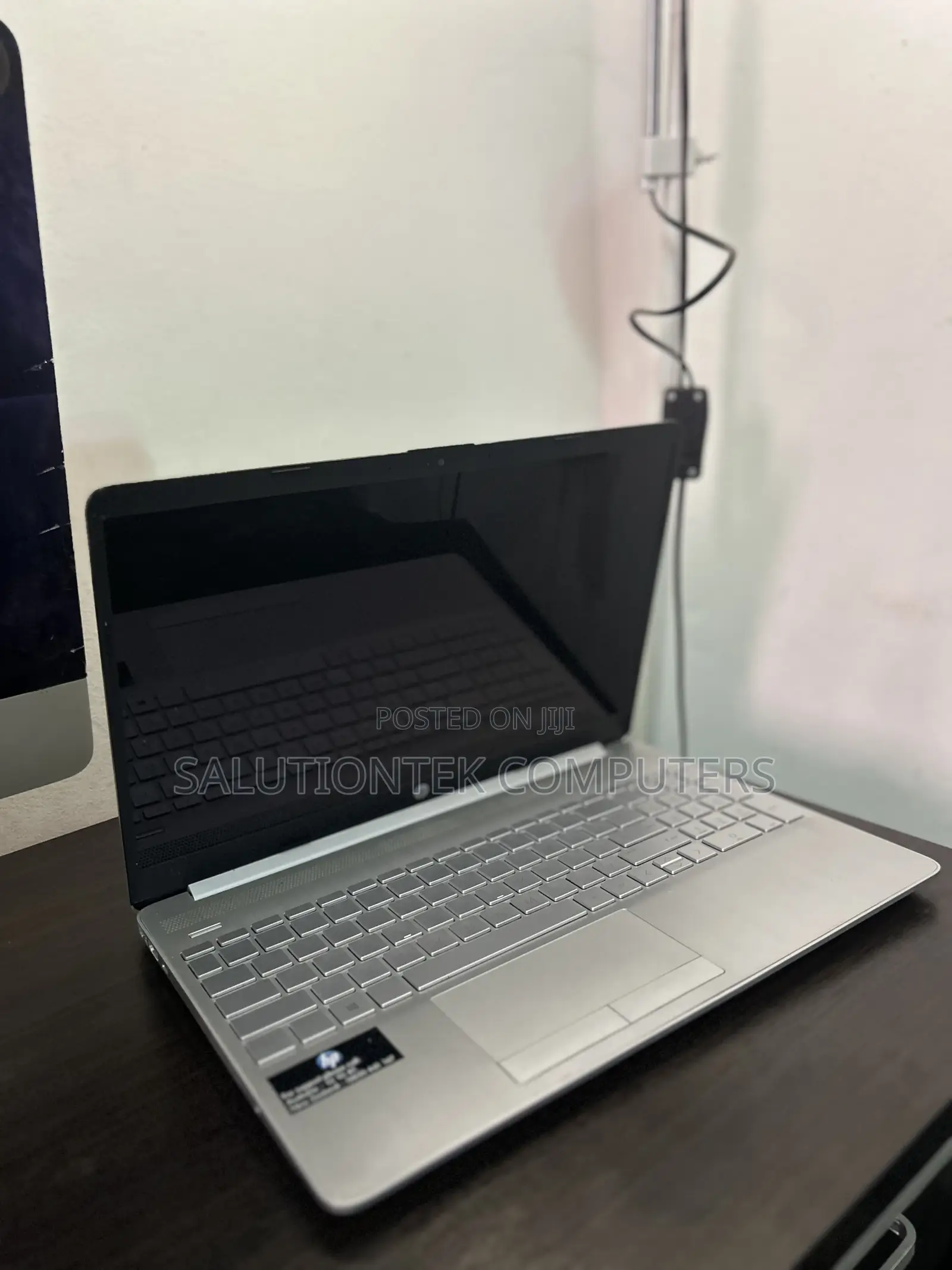 New Laptop HP 15-da2933nia 16GB Intel Core i5 SSD 256GB