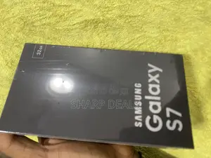 New Samsung Galaxy S7 64 GB Black