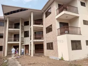 3bdrm Apartment in Seth, Airport Residential Area for sale