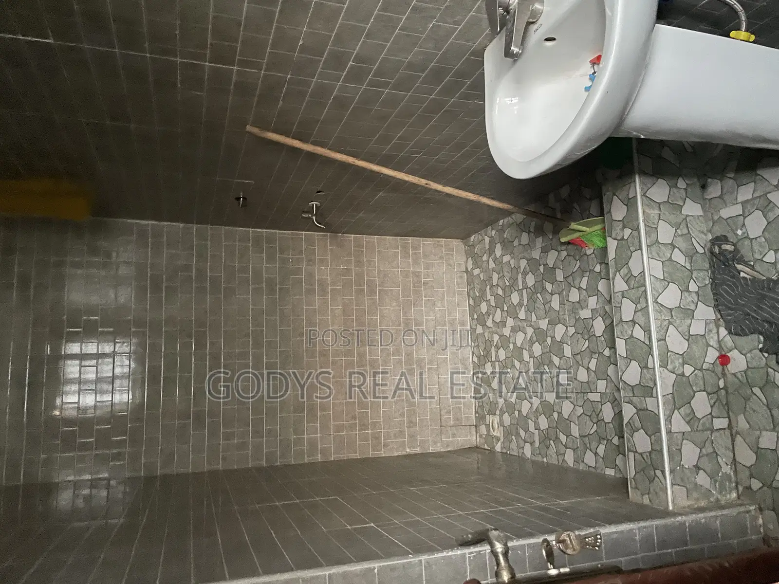 2bdrm Apartment in Opeikuma, Kasoa for rent