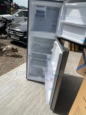 Samsung 234l Refrigerator Elegant High-Capacity Design