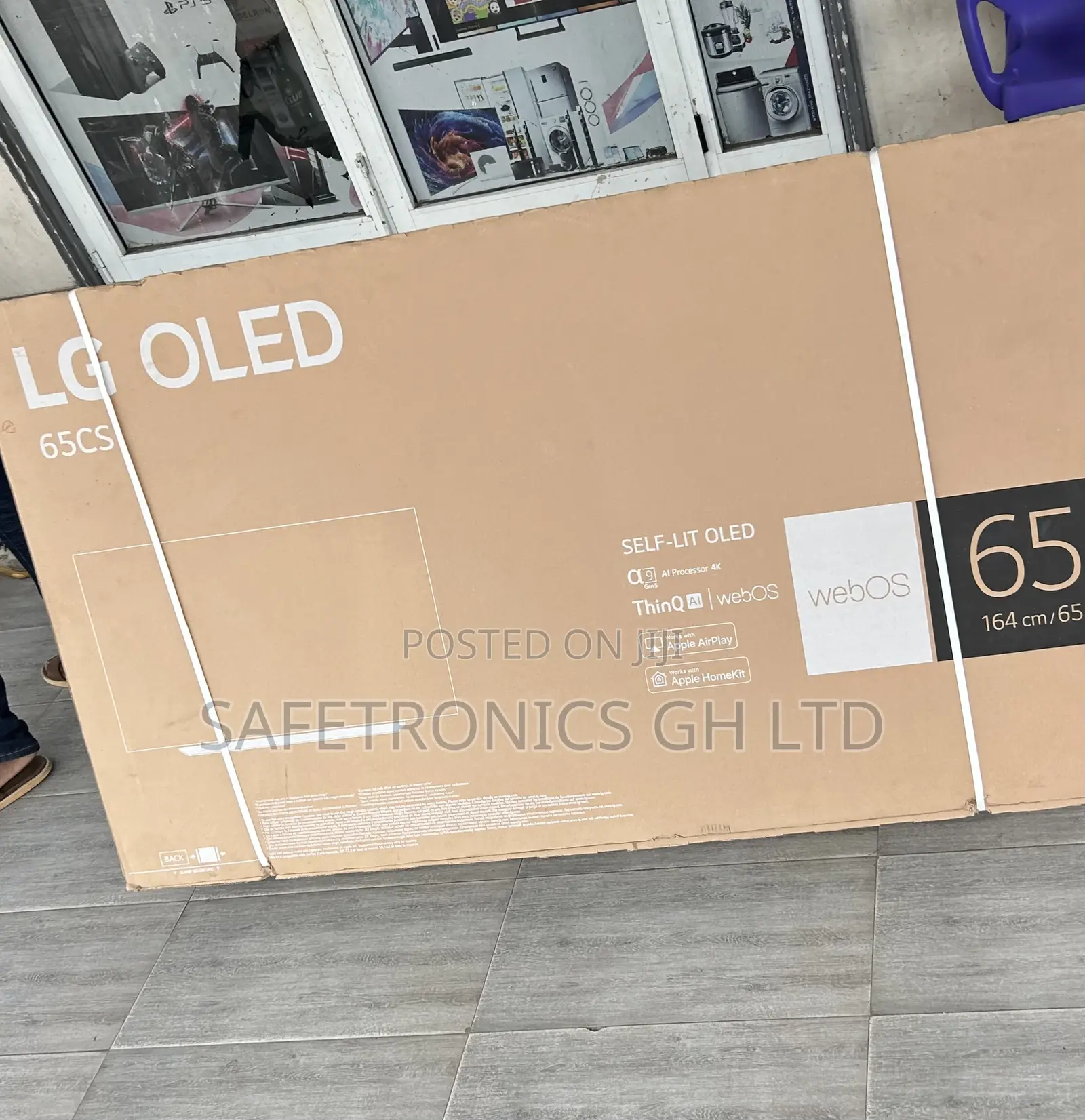 Brand New Lg Oled Smart Uhd Frameless 65cs Sleek Tv