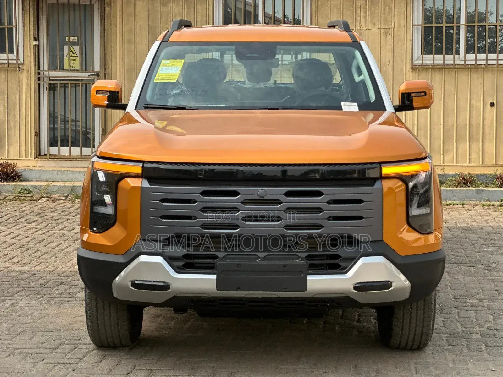 New Nissan Z9 2.3T Diesel 4WD 2025 Orange