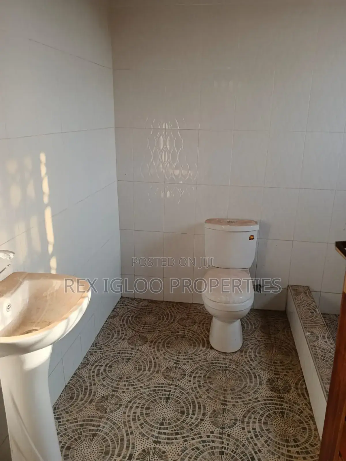 4bdrm House in Kumasi, Abuakwa for sale