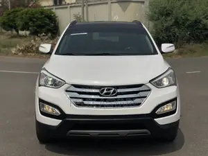 Hyundai Santa Fe 2015 White