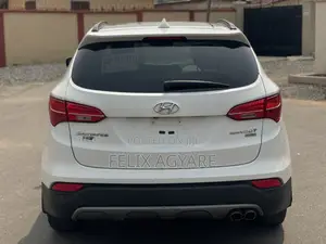 Hyundai Santa Fe 2015 White
