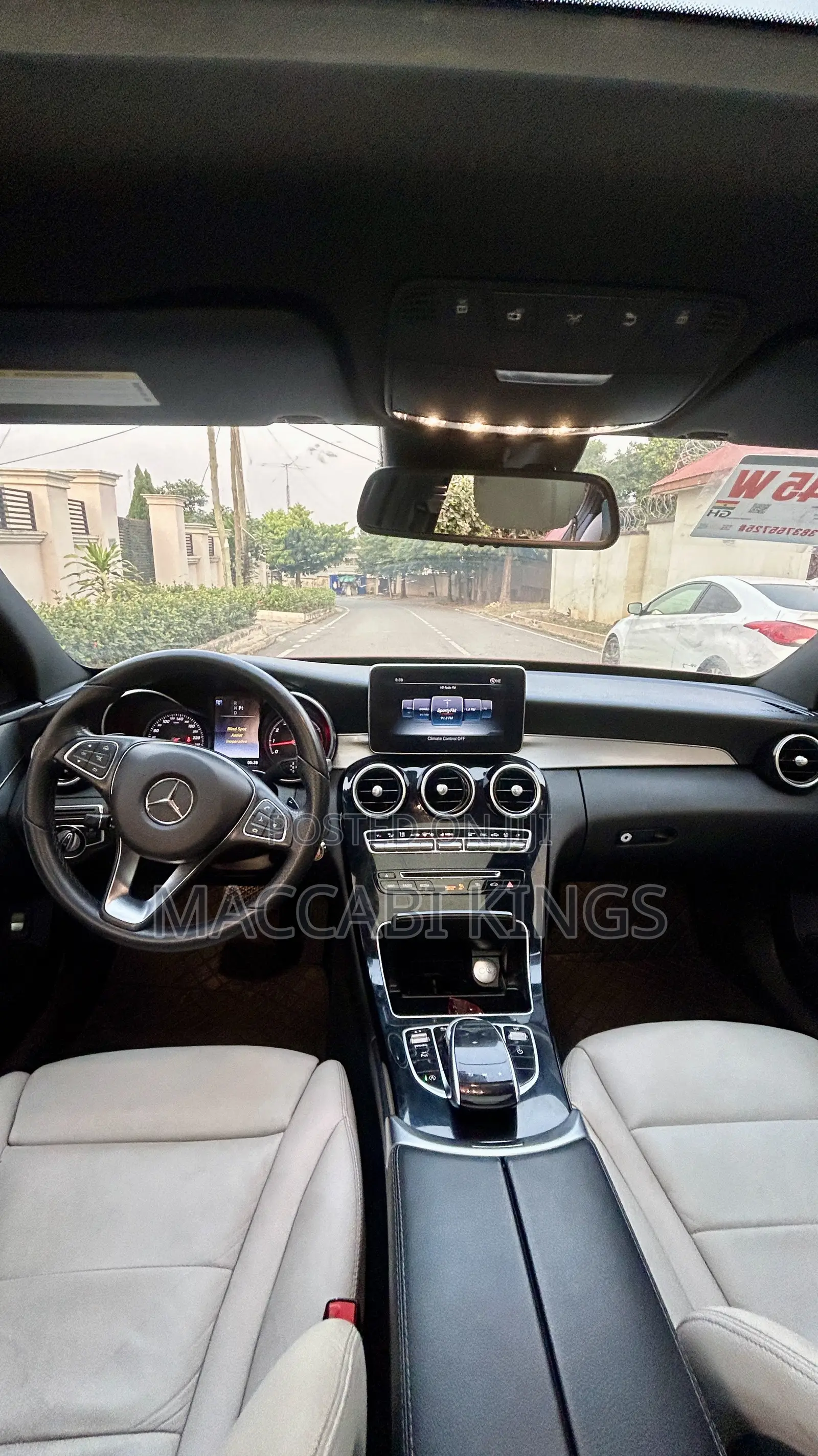 Mercedes-Benz C300 Luxury 4matic Sedan AWD (2.0L 4cyl 7A) 2017 Red
