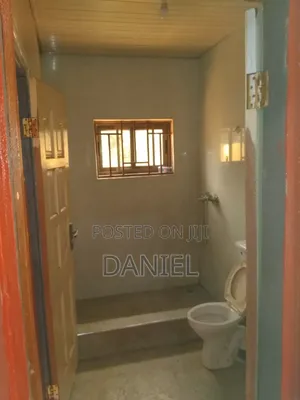 4bdrm House in Oyibi for rent