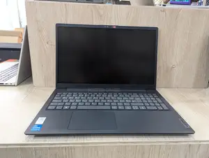 New Laptop Lenovo V15 8GB Intel Core I5 SSD 512GB