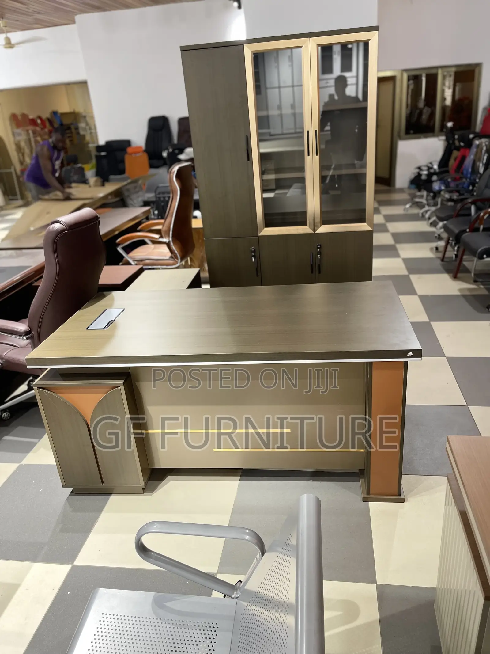 Executive L-Shape 1.6m Office Desk