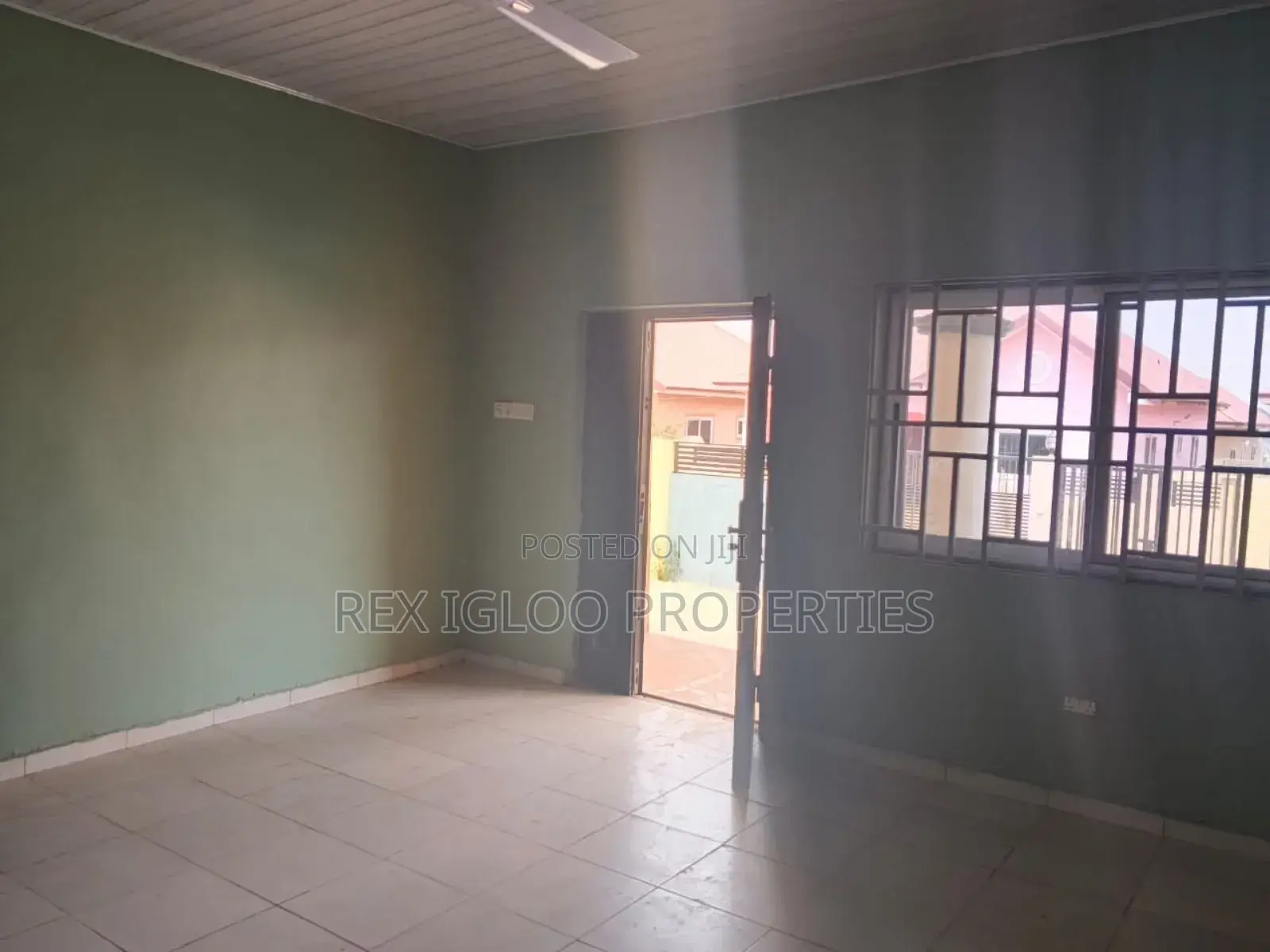 2bdrm House in Tema, Community 25 for rent