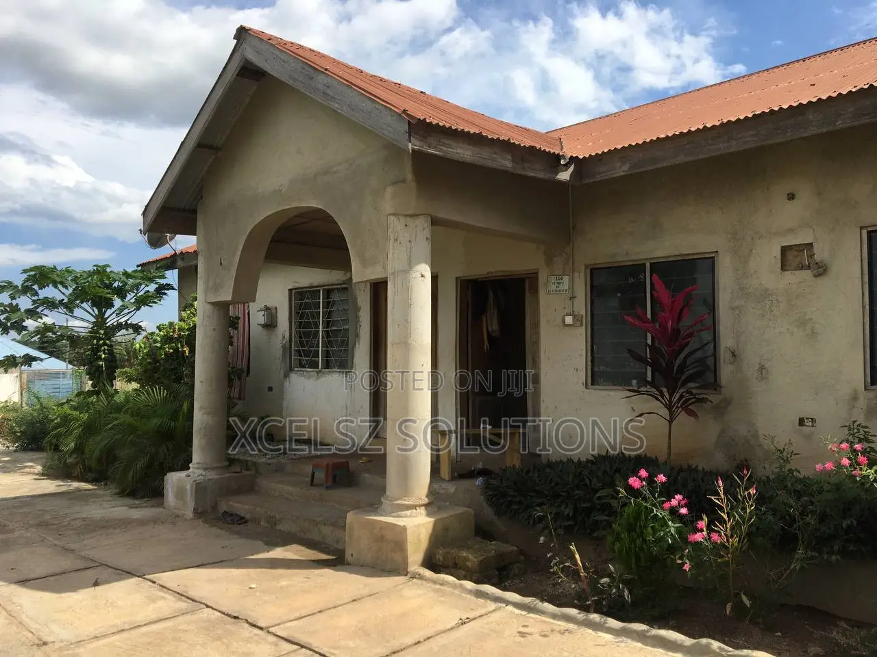 4bdrm Block of Flats in Kumasi Metropolitan for sale