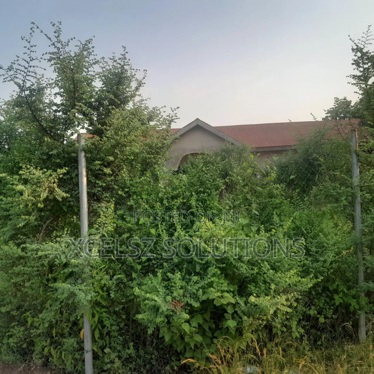 4bdrm Block of Flats in Kumasi Metropolitan for sale