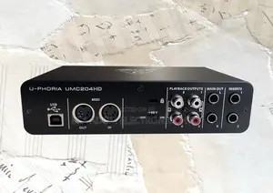 Behringer U-phoria Umc204hd