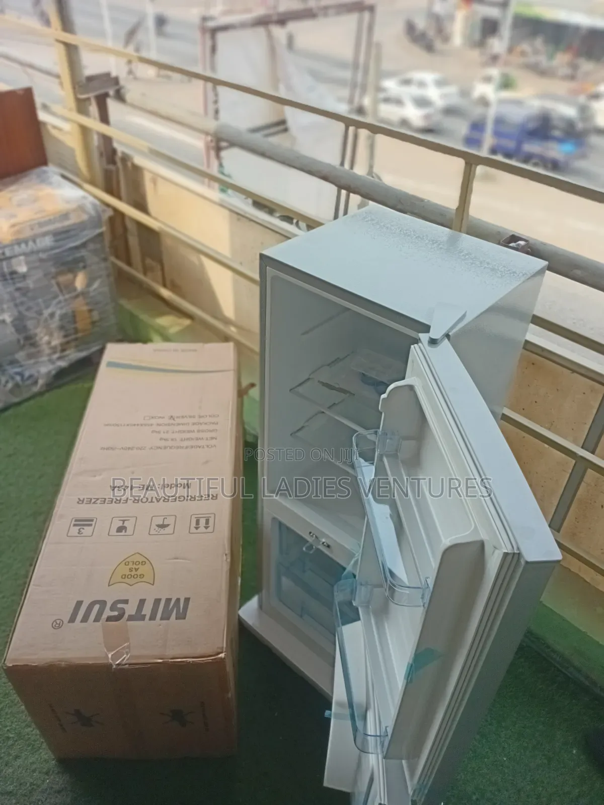 Mitsui 94l Fridge Freezer Modern Design Fridge Freezer