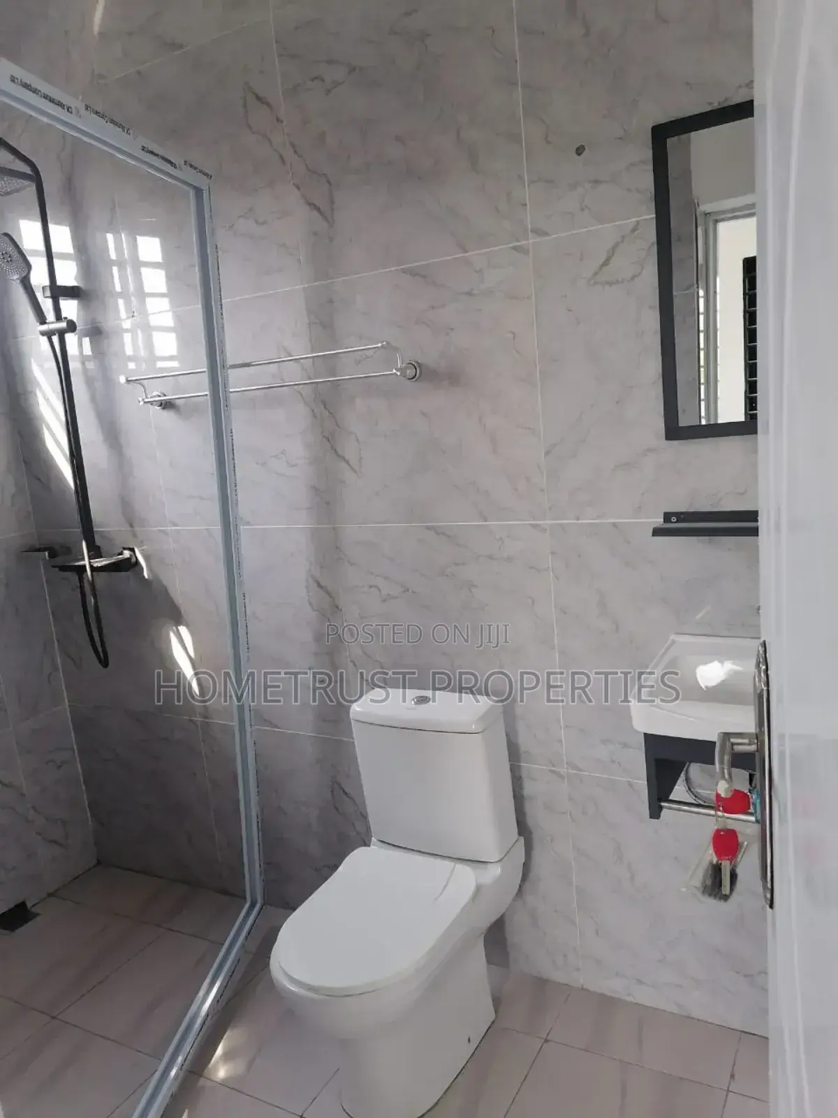 2bdrm Duplex in Hometrust Properties, Amasaman for rent