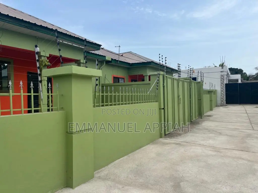 10bdrm Apartment in Kasoa Chrispo City for sale