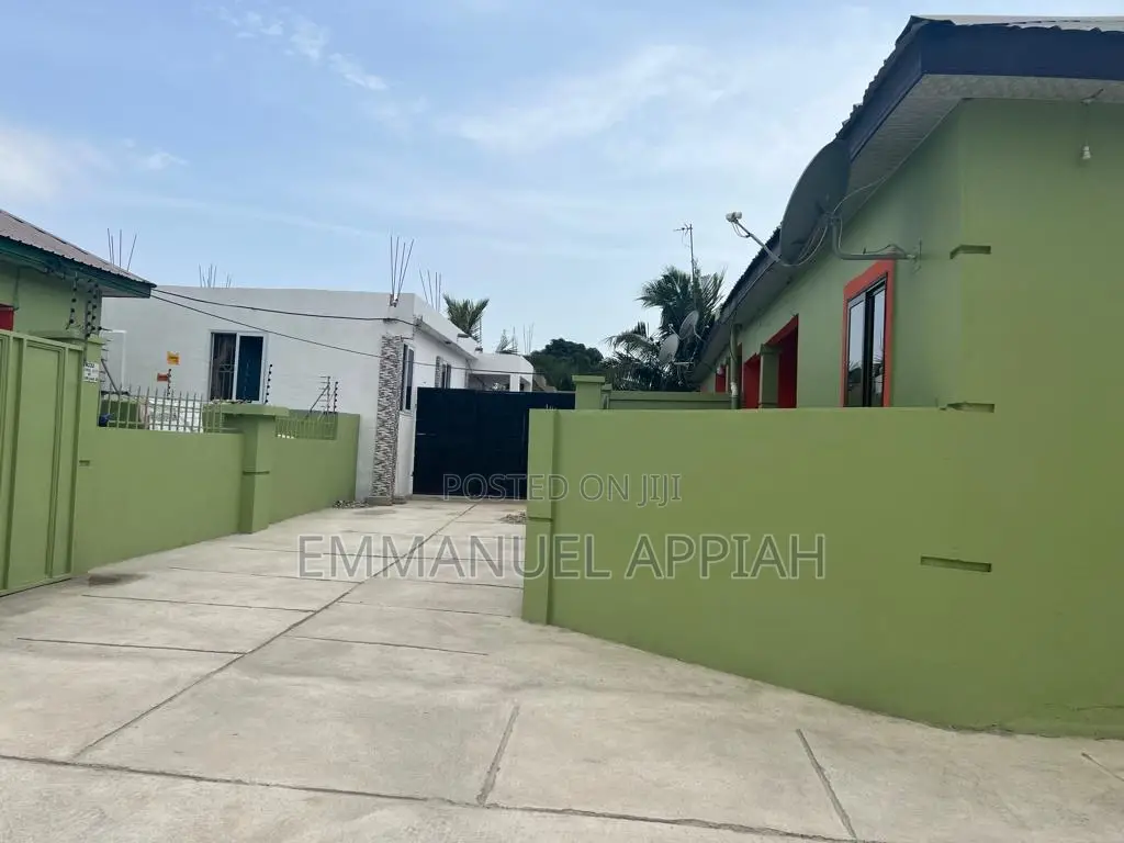 10bdrm Apartment in Kasoa Chrispo City for sale