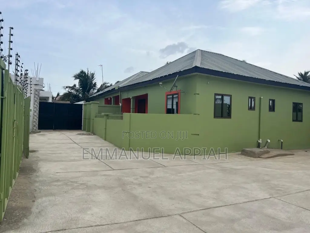 10bdrm Apartment in Kasoa Chrispo City for sale