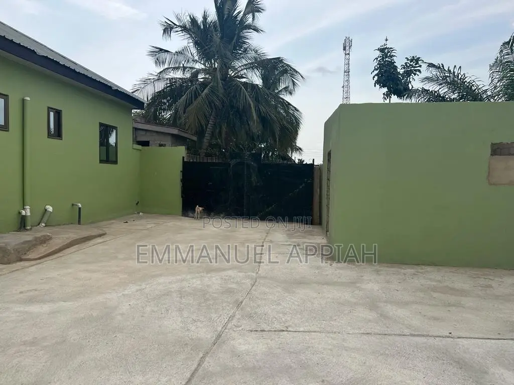 10bdrm Apartment in Kasoa Chrispo City for sale