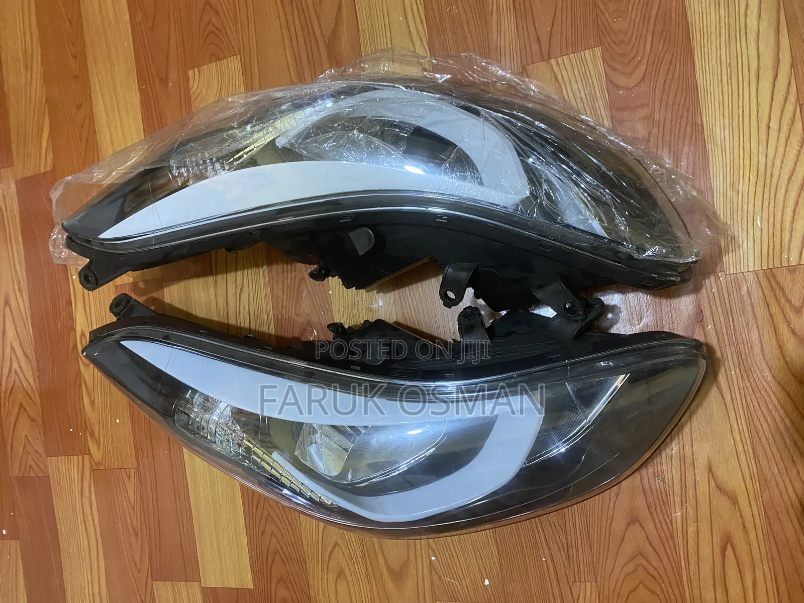 2014 Hyundai Elantra Headlights
