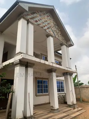 7bdrm House in Ablekuma Canada for sale
