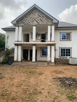 7bdrm House in Ablekuma Canada for sale