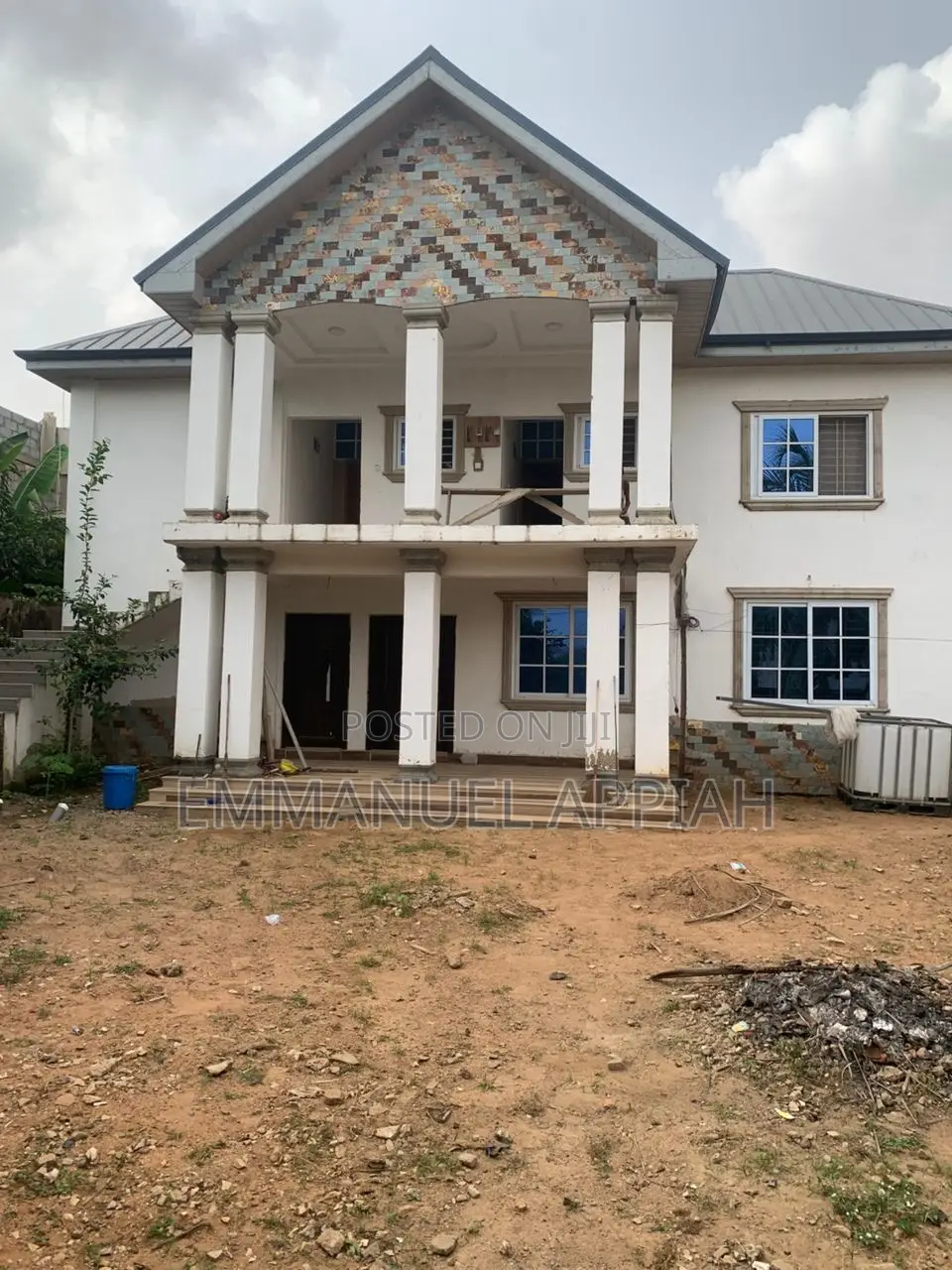 7bdrm House in Ablekuma Canada for sale