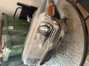 Toyota Tacoma Head Light