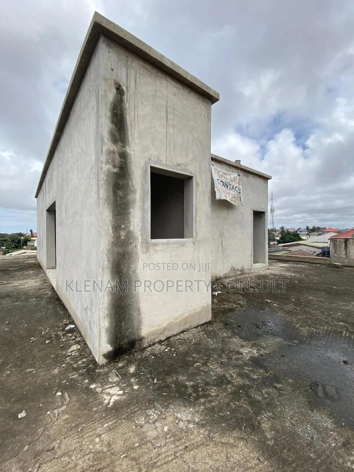 6bdrm House in Nyanyano for sale