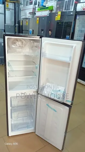 Pearl 102l Refrigerator With Built-in Freezer