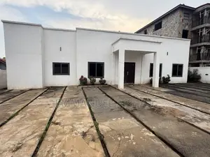 3bdrm House in Oyarifa for sale