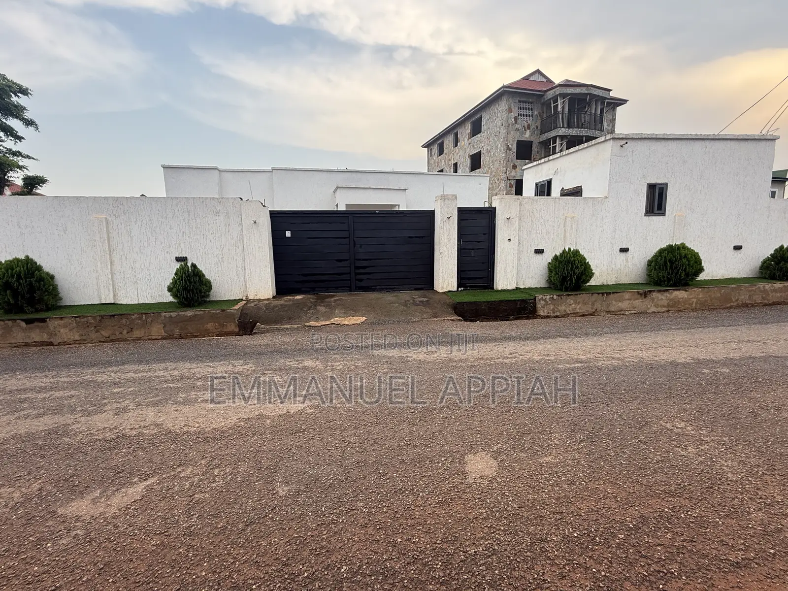 3bdrm House in Oyarifa for sale