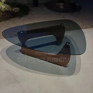 Noguchi Glass Centre Table(Small)