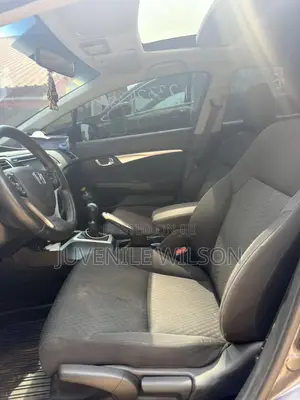 Honda Civic LX 4dr Sedan (1.8L 4cyl 5M) 2015 Gray